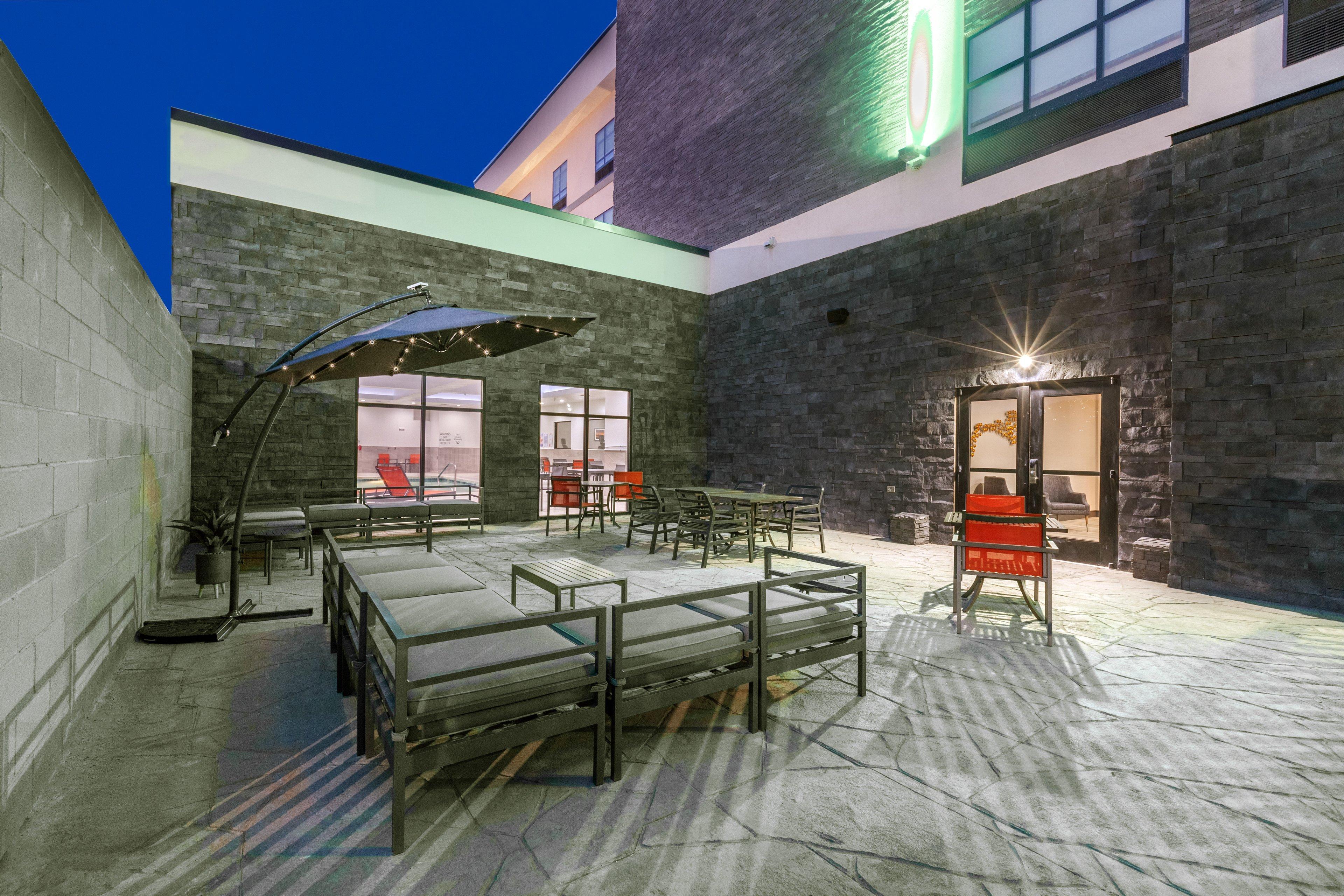 Holiday Inn Lubbock South By Ihg Exterior photo